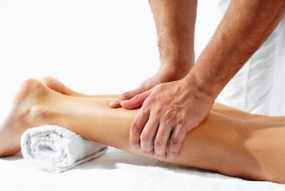 Masajes drenaje linfático en piernas en la  clínica  fisioterapiavtoledo.com